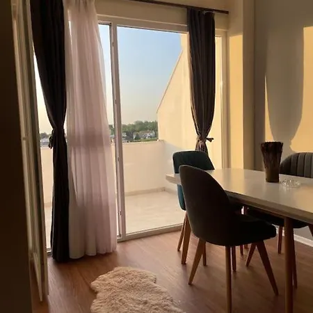 Lovely Access 2 Apartment *
